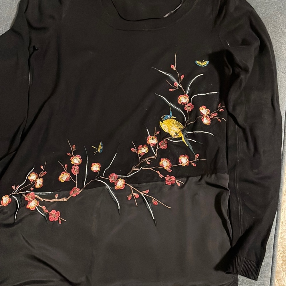 INC black blouse with embroidered flowers, size extra-small